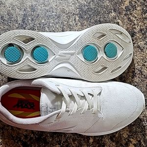 Sketcher White Shoes Like New worn only a few times. See pictures. Size 8